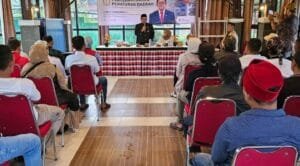 Dialog interaktif antara warga Desa Wates Jaya dan anggota DPRD Jawa Barat mengenai perlindungan hak anak.