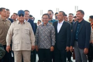 Anggota DPRD Jabar Andhika Surya Gumilar memberikan ucapan ulang tahun kepada Presiden Prabowo Subianto