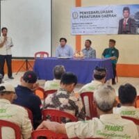Andhika Surya Gumilar Sosialisasi Perda Perlindungan & Pengelolaan Lingkungan Hidup di Subang Andhika Surya Gumilar memberikan penjelasan Perda Perlindungan dan Pengelolaan Lingkungan Hidup kepada warga Subang