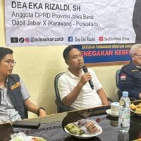 Anggota DPRD Jabar Dea Eka Rizaldi menyampaikan sosialisasi Perda No. 4 Tahun 2023 di Karawang