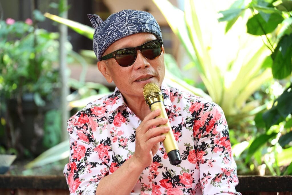 Dr. H. Buky Wibawa, M.Si sialturahmi di RW. 05 di Kelurahan Citeureup, KOta Cimahi.
