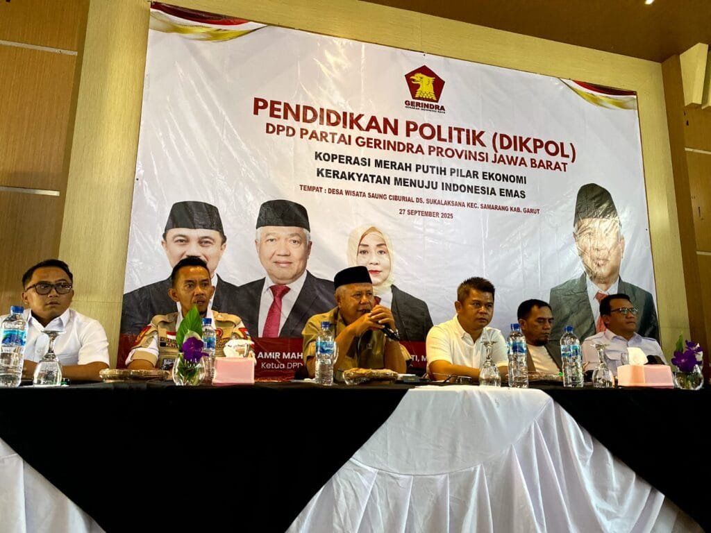 H. Dede Kusdinar hadir dalam Pendidikan Politik Gerindra Jabar di Desa Sukalaksana, Garut.