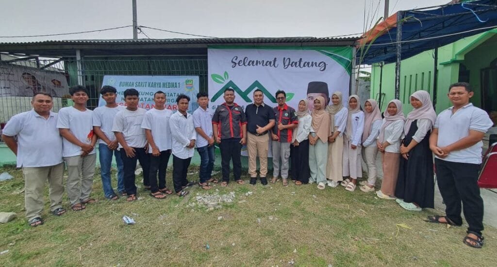 H. Syahrir berdialog dengan pemuda Bekasi tentang pentingnya keterampilan digital.