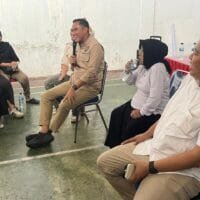 Abdul Karim Perjuangkan Aspirasi Petani Songgom: Jalan dan Irigasi Harus Jadi Prioritas! Abdul Karim menyerap aspirasi warga Desa Songgom, Cianjur, mengenai kebutuhan pembangunan jalan dan irigasi.