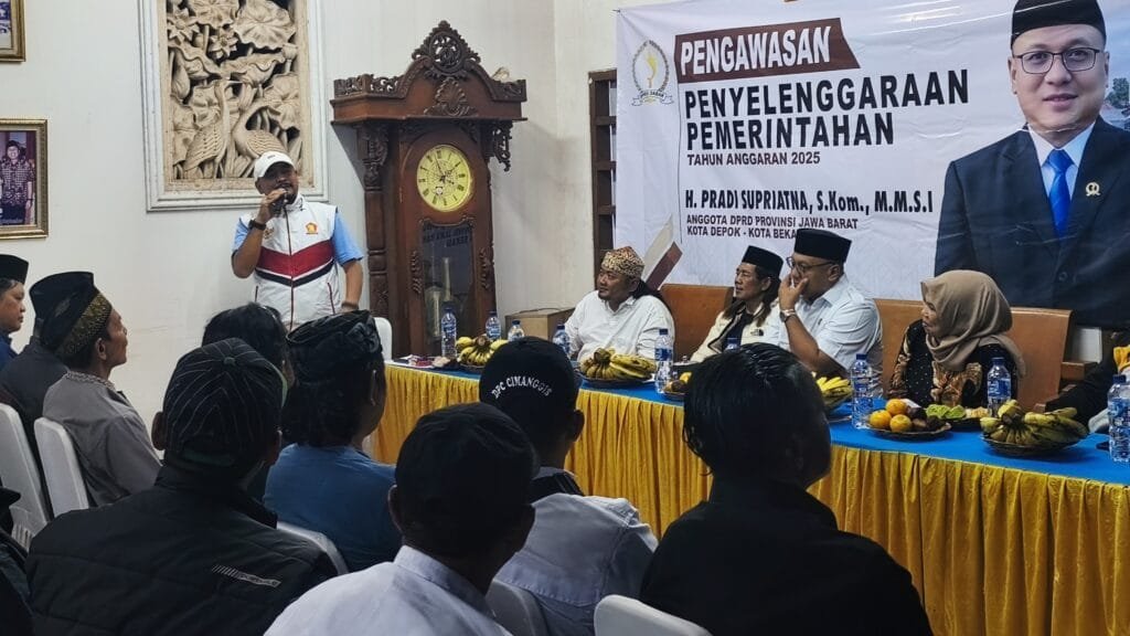 Suasana kegiatan Ngopi Kamtibmas bersama Pradi Supriatna dan masyarakat Kota Depok di acara penguatan keamanan wilayah