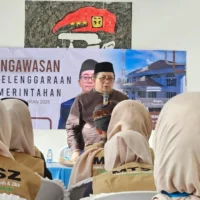 Ricky Kurniawan Sukamakmur saat kegiatan pengawasan penyelenggaraan pemerintahan di Desa Sukamakmur