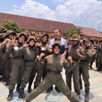 Pelajar SMK Nurul Gina Abidin Subang berpartisipasi aktif dalam kegiatan pendidikan politik.