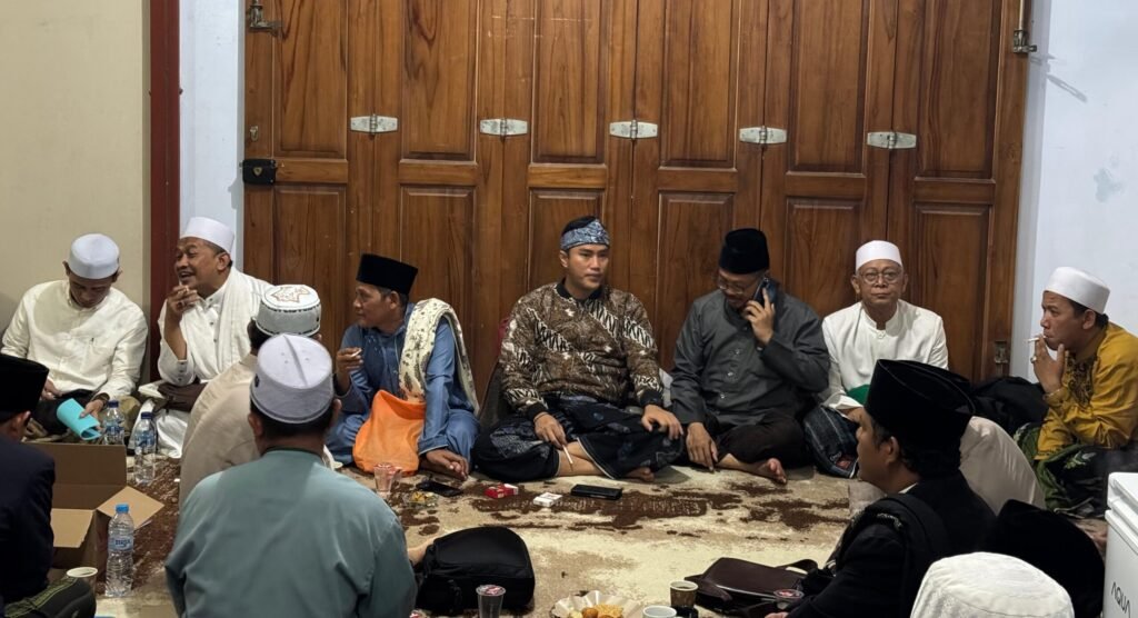 Tokoh masyarakat dan warga menyampaikan aspirasi terkait insentif guru ngaji dan layanan publik.