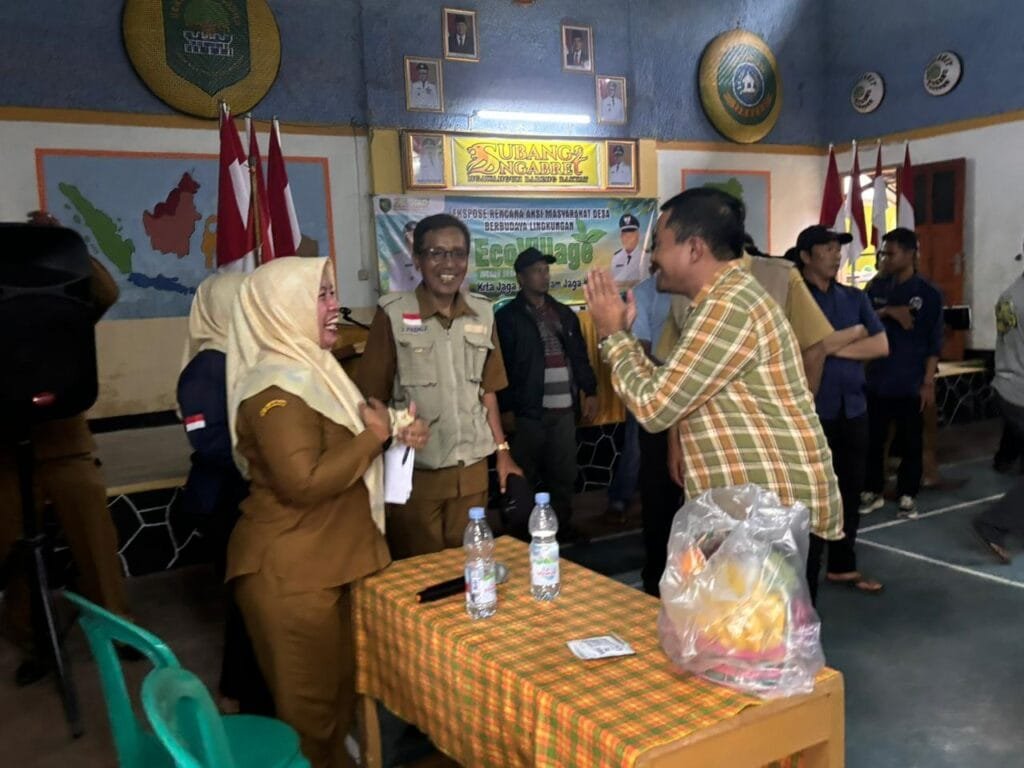 Andhika Surya Gumilar menyampaikan pandangan tentang nilai kepahlawanan.
