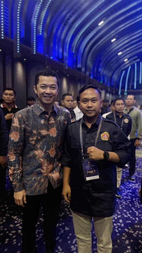 Dea Eka Rizaldi Karang Taruna menghadiri prosesi pelantikan di Sutera Hall Tangerang