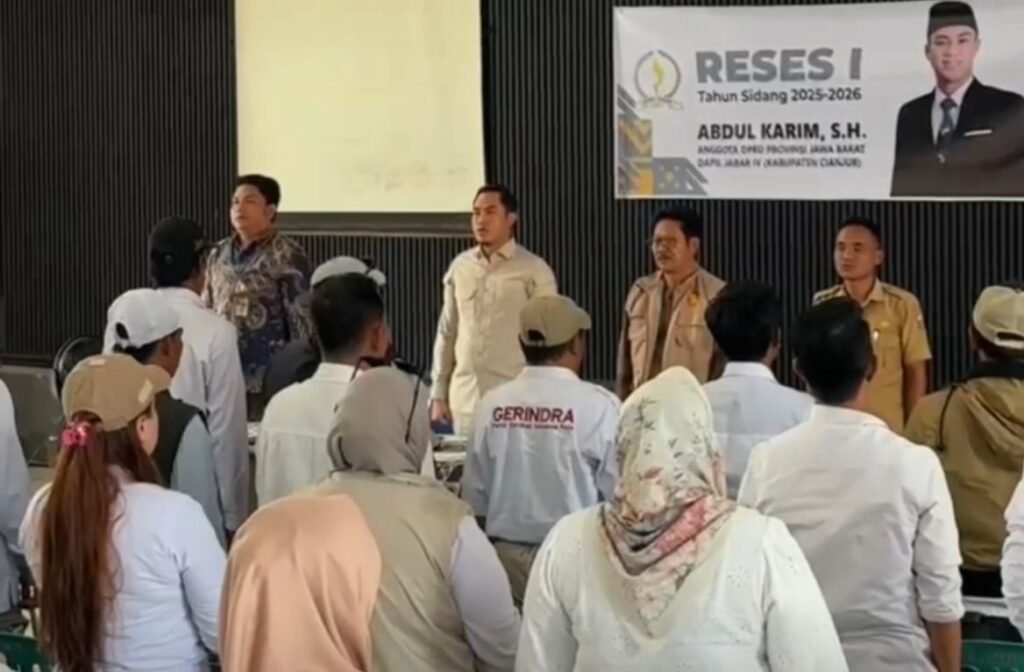 Warga Ciranjang menyampaikan aspirasi pembangunan pada kegiatan Reses Ciranjang Cianjur