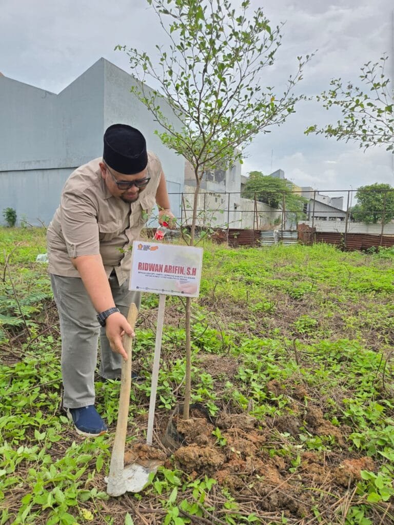 Kader Gerindra Kabupaten Bekasi menggelar doa bersama jelang akhir tahun 2025