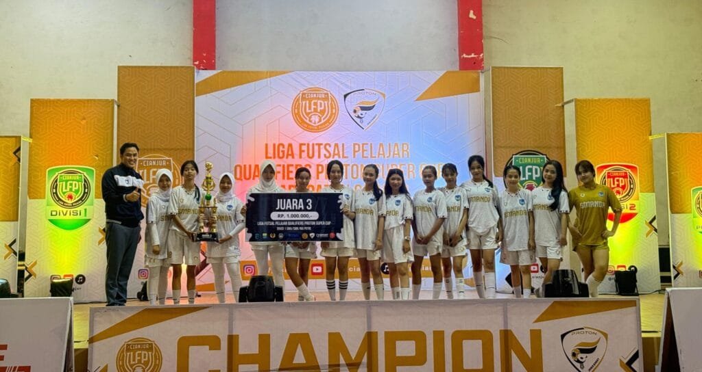 Abdul Karim menutup Liga Futsal Pelajar Proton Series Championship 2025 di Kabupaten Cianjur