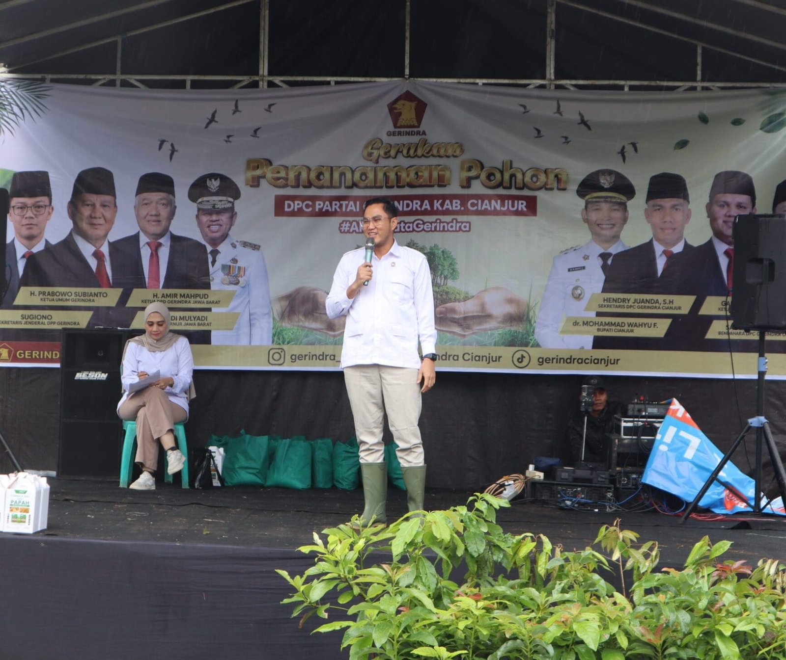 Hadiri Penanaman Pohon DPC Gerindra Cianjur, Abdul Karim Soroti Pentingnya Penghijauan Desa