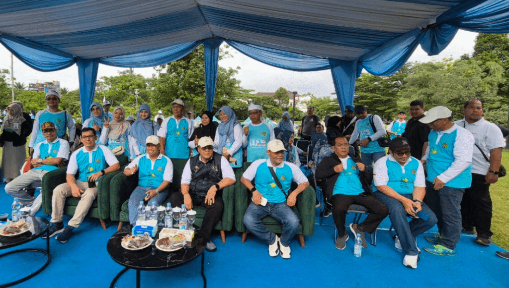 Suasana Gerak Jalan Harmoni memperingati HAB ke-80 Kementerian Agama di Kota Depok