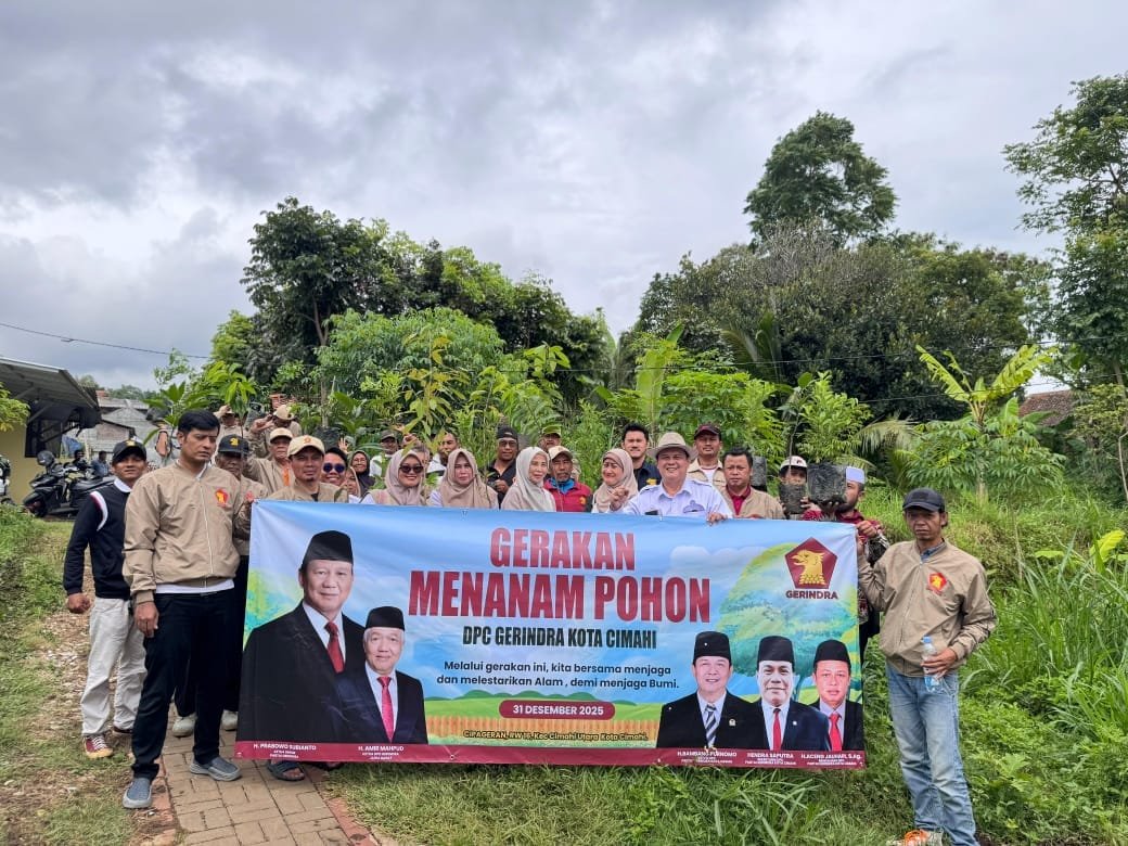 Gerindra Cimahi menggelar aksi tanam pohon dan doa bersama sebagai bentuk kepedulian lingkungan dan solidaritas kemanusiaan
