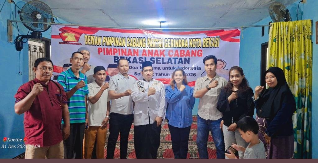 Suasana doa bersama PAC Gerindra di salah satu kecamatan Kota Bekasi