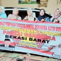 Suasana khidmat doa bersama PAC Gerindra Kota Bekasi
