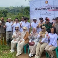 Suasana doa bersama Gerindra Kabupaten Sumedang di penghujung 2025