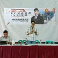 Abdul Karim menyampaikan perhatian terhadap persoalan sampah saat kegiatan pengawasan di Cianjur Selatan