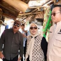 Rizaldy Danar Priambodo saat peninjauan Program Listrik Desa di Kota Cimahi.