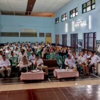 DPC Gerindra Pangandaran memberikan santunan kepada anak yatim pada HUT ke-18 Gerindra di Cijulang