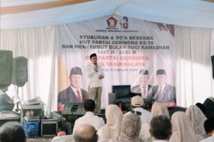 H. Aslim dalam kegiatan HUT ke-18 Gerindra Kota Tasikmalaya di Padayungan.