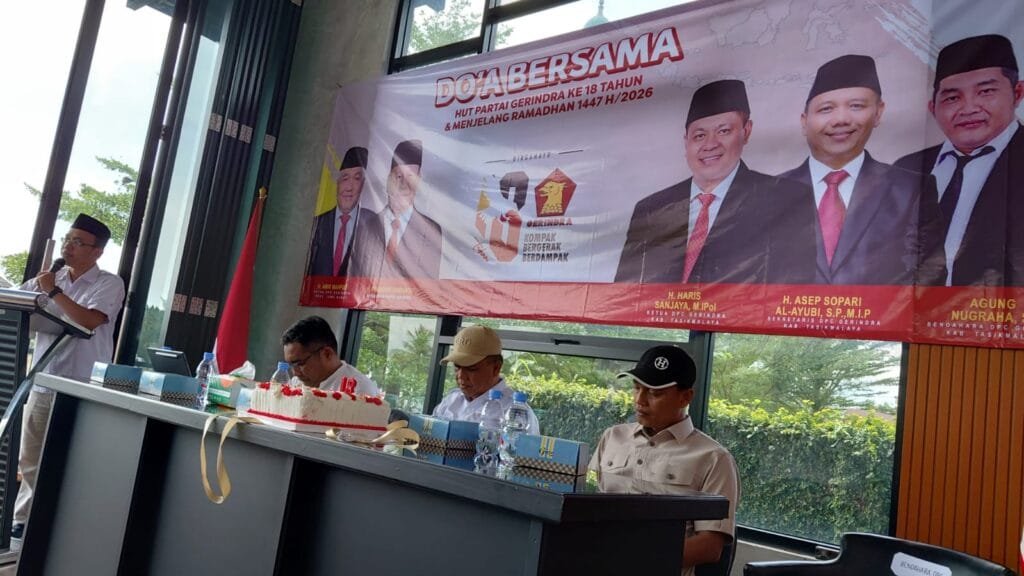 Kegiatan doa bersama kader Gerindra Tasikmalaya menjelang Ramadan.