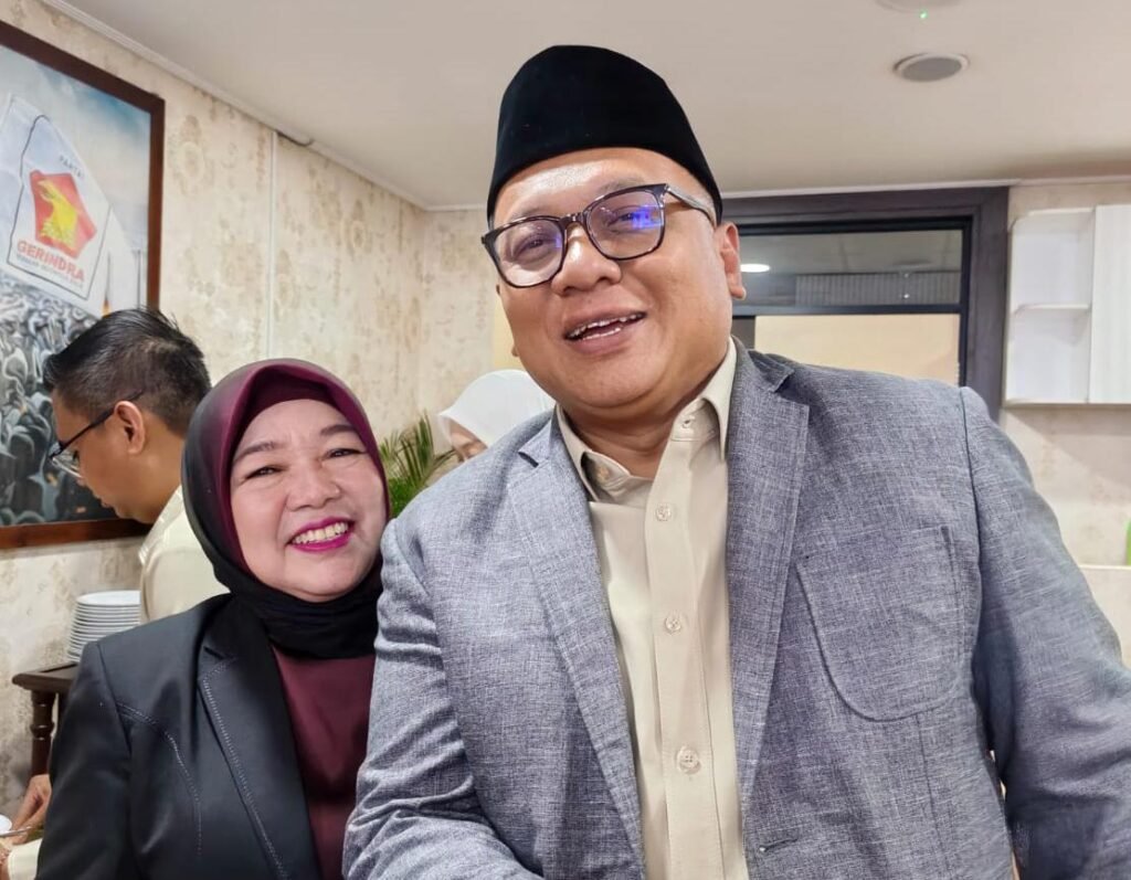 Anggota Fraksi Gerindra DPRD Provinsi Jawa Barat saat kegiatan halal bihalal di Bandung