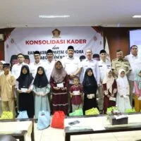 Gerindra Kabupaten Bogor memberikan santunan kepada anak yatim di bulan Ramadan