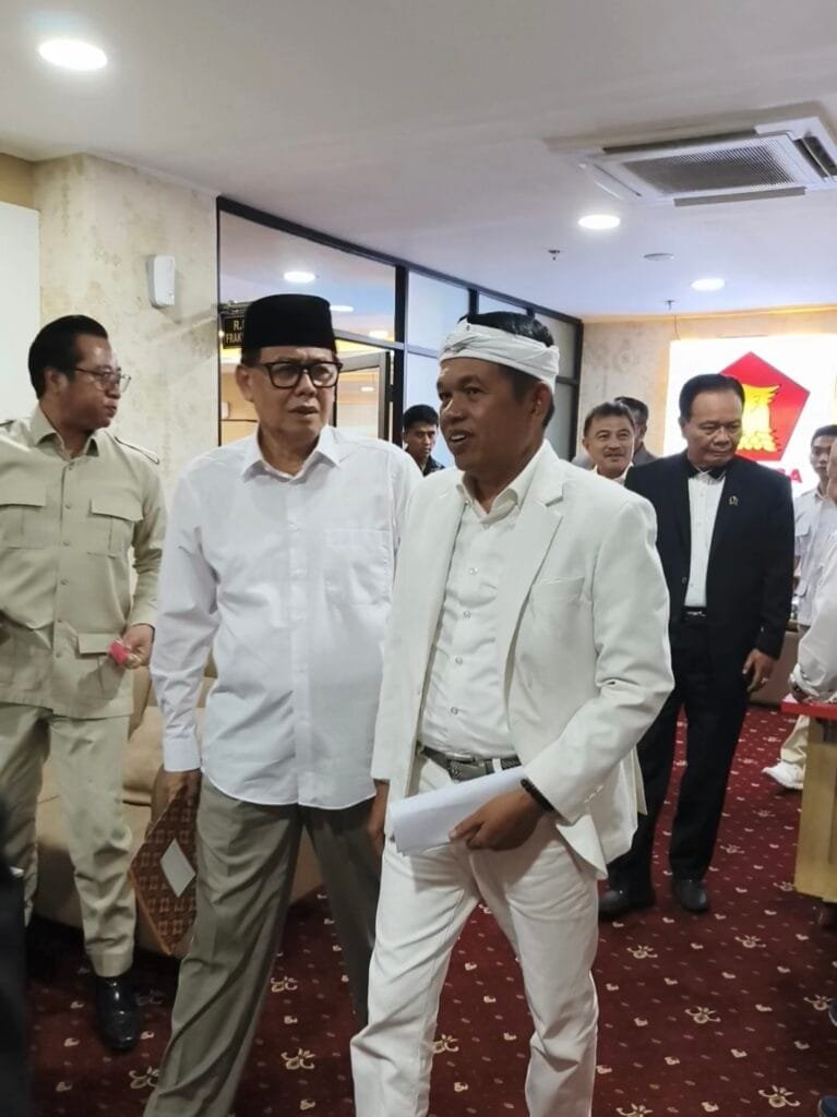 KDM dalam kegiatan halal bihalal Fraksi Gerindra Jabar di Bandung