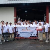 Kader Gerindra Kabupaten Bandung mengikuti buka puasa bersama dalam giat Ramadan