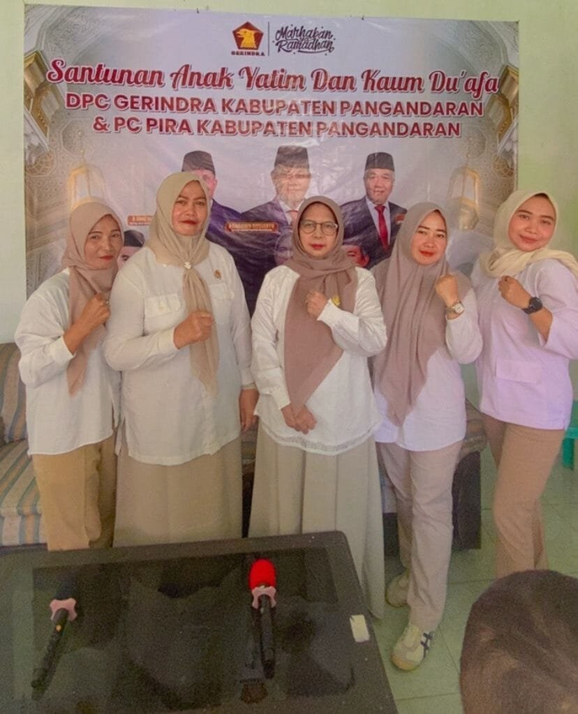 PIRA Pangandaran memberikan santunan kepada anak yatim dan kaum duafa