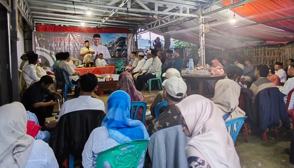 Tokoh masyarakat Kecamatan Cilodong dan pengurus PPIR mengikuti kegiatan yang dihadiri Pradi Supriatna di Depok