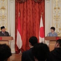 Prabowo dan Jepang Sepakat Perkuat Peran dalam Menjaga Perdamaian Global Prabowo Subianto bersama Perdana Menteri Jepang dalam pertemuan bilateral di Tokyo