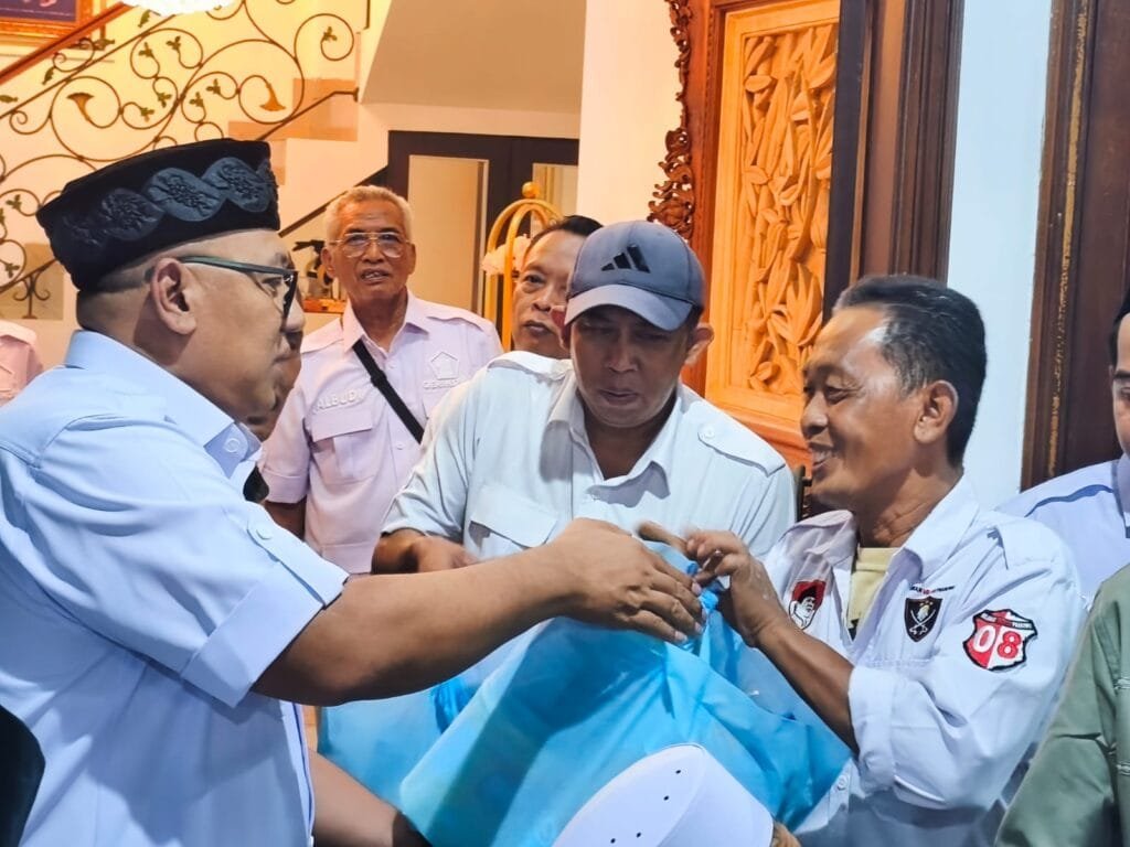 Pradi Supriatna saat kegiatan reses bersama masyarakat dan kader Partai Gerindra di Depok
