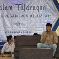 Abdul Karim Dorong Santri Jadi Pilar Masa Depan Bangsa dalam Momentum Ramadan Santri Pondok Pesantren Al Uzlah saat buka puasa ramadan bersama Abdul Karim