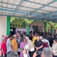 Gerindra Subang Salurkan Bantuan untuk Korban Banjir Pantura di Momentum HUT ke-18 Penyaluran bantuan Gerindra kepada warga terdampak banjir Pantura di Desa Mulyasari Subang