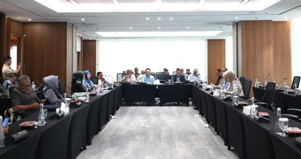 Diskusi Pansus XIII DPRD Jabar dengan jajaran Bank BJB