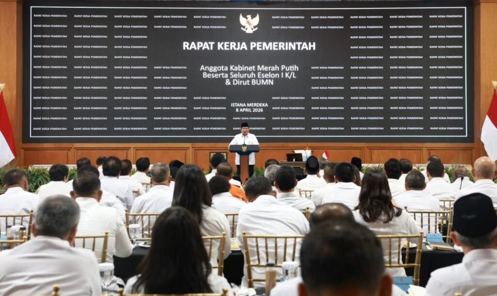 Prabowo Subianto Pimpin Rapat Kerja Kabinet di Istana Merdeka