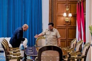 Prabowo Subianto Terima Laporan Menteri Investasi