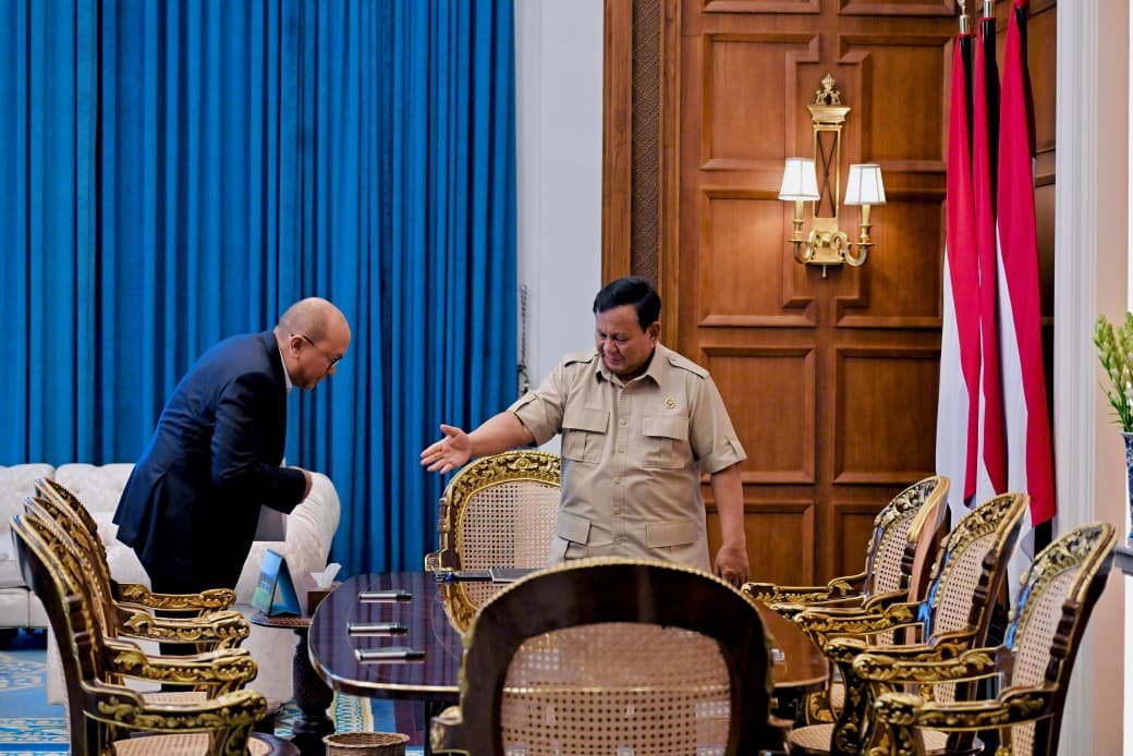 Prabowo Subianto Terima Laporan Menteri Investasi