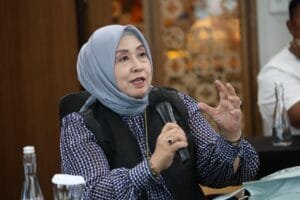 Prasetyawati bersama Pansus XIII kunjungan ke Bank BJB Cabang Jakarta