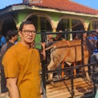 DPC dan Fraksi Gerindra Purwakarta Gelar Kurban di 26 Titik, Salurkan 7 Sapi dan 22 Kambing DPC dan Fraksi Gerindra Purwakarta Gelar Kurban di Berbagai Wilayah