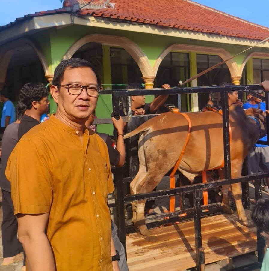 DPC dan Fraksi Gerindra Purwakarta Gelar Kurban di 26 Titik, Salurkan 7 Sapi dan 22 Kambing
