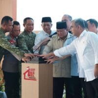 Prabowo Resmikan 1.061 Koperasi Merah Putih
