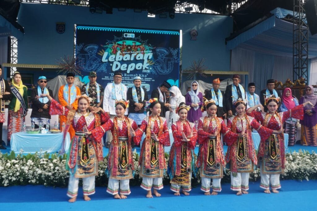 Pradi Supriatna Hadiri Hari Ketiga Lebaran Depok di Alun-alun GDC