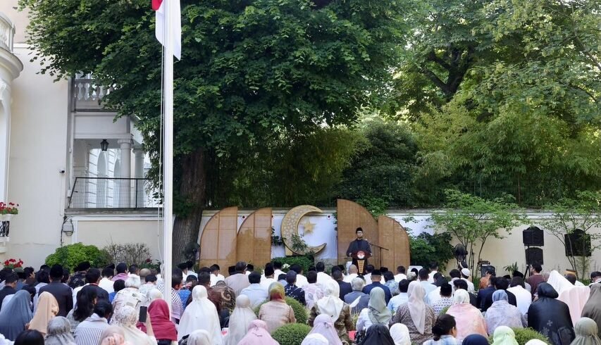 Presiden Prabowo Ikuti Khutbah Iduladha di Wisma Indonesia Paris
