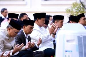 Presiden Prabowo Salat Iduladha Bersama Diaspora Indonesia di Paris