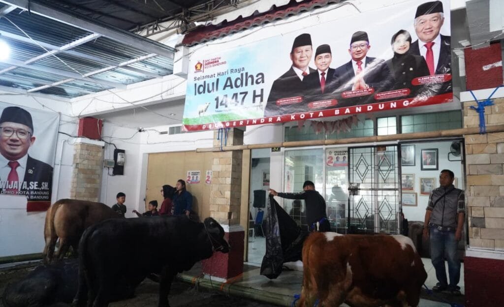 Tujuh Sapi dan Satu Domba Dikurbankan Gerindra Kota Bandung